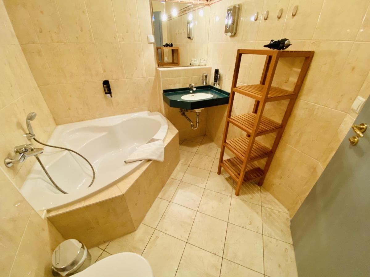Doppelzimmer Cocktail, direkt am Alten Strom Rostock Exterior foto